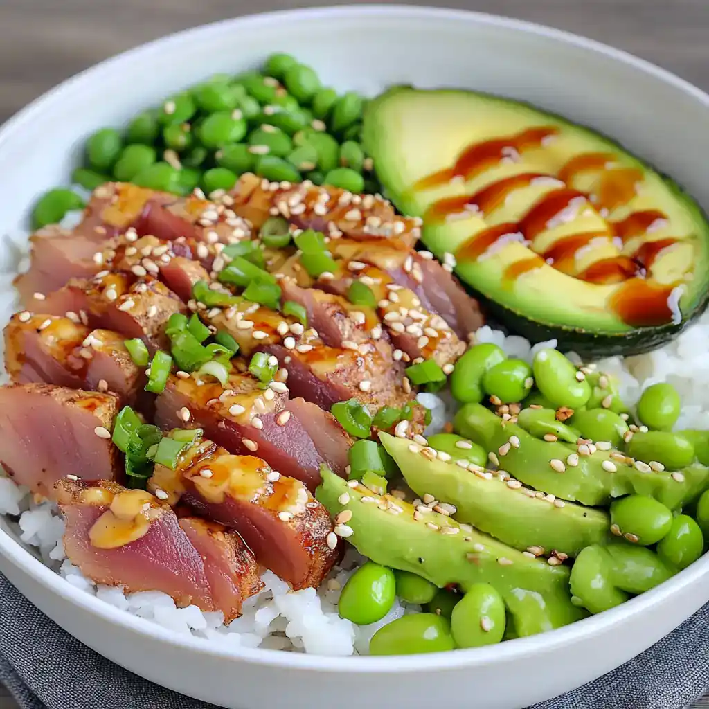 Grilled Tuna Tataki Bowl